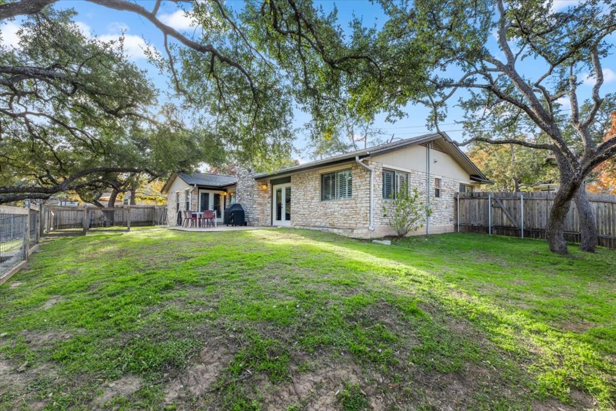 Spacious Retreat W Private Pool & Plenty Of Space Villa Austin Exterior foto